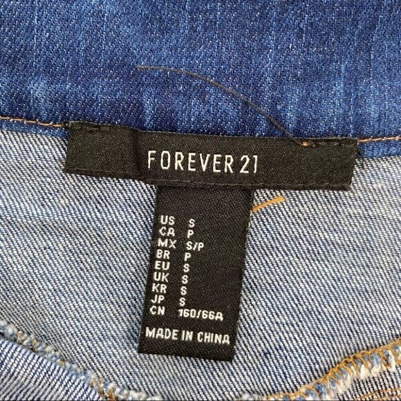 Forever 21 jean  skirt, mini length, with raw hem - Picture 8 of 9